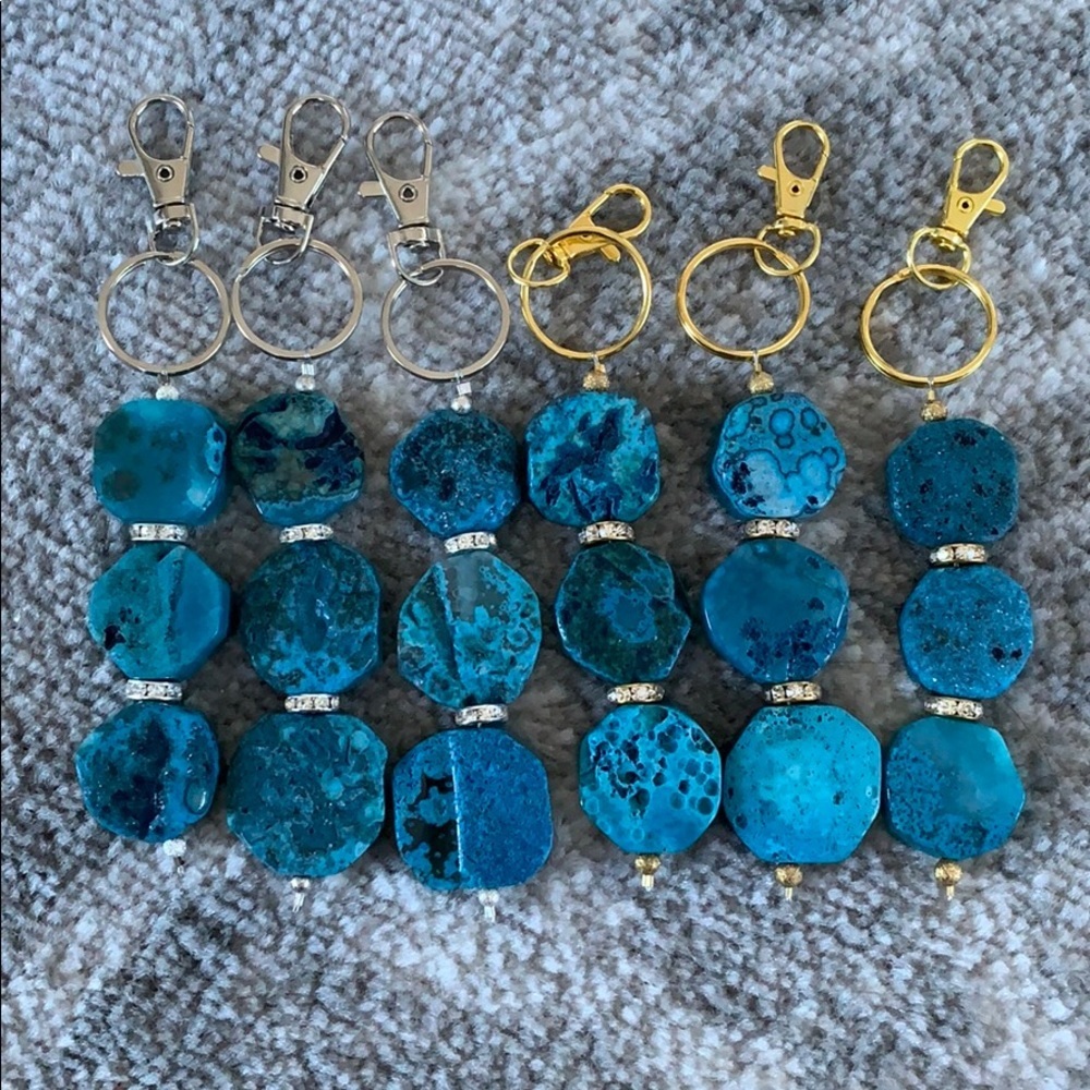 Blue agate stone keychain - Picture 3 of 7